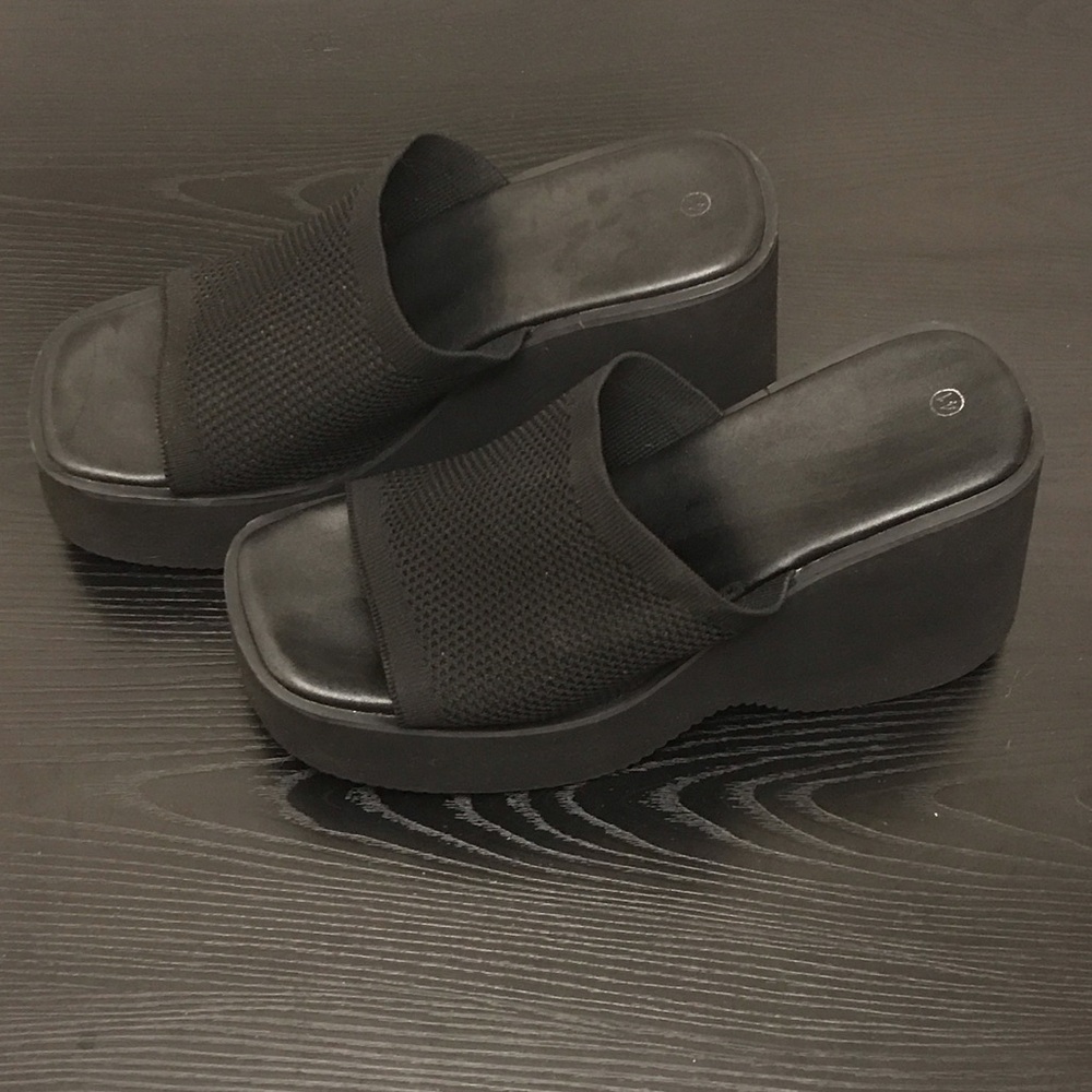Chic Black Platform Slides | Minimalist Streetwear Wedge Sandals (EU 41 / US 10) - Picture 2 of 4